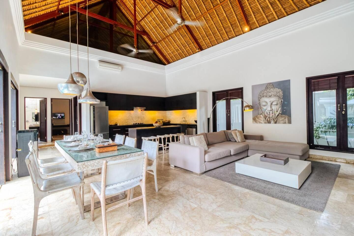 The Residence Seminyak Екстер'єр фото