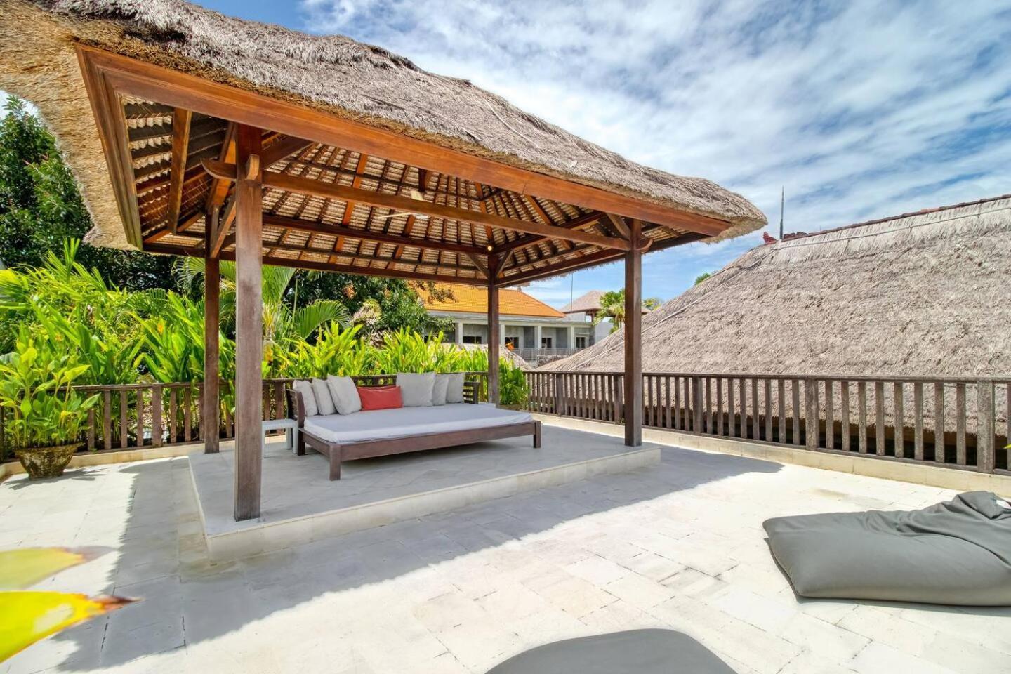 The Residence Seminyak Екстер'єр фото