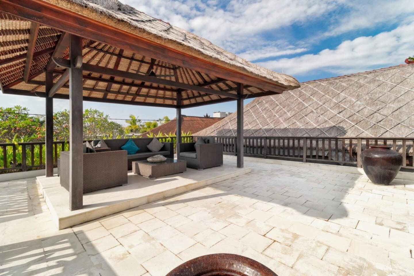 The Residence Seminyak Екстер'єр фото
